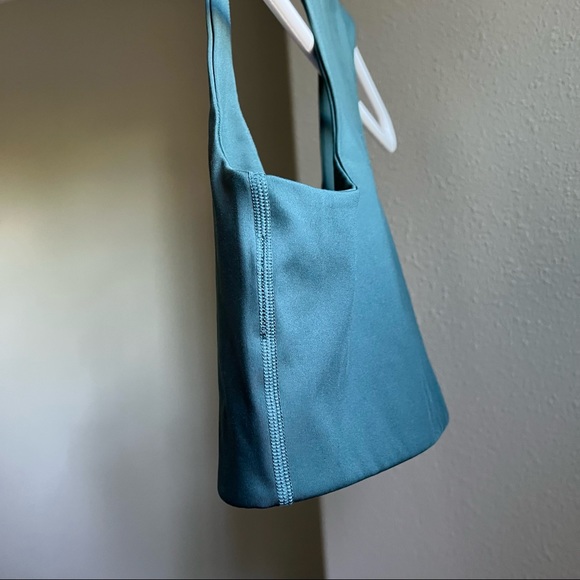 Girlfriend Collective Paloma Racerback Sports Bra in Moss - Picture 12 of 15